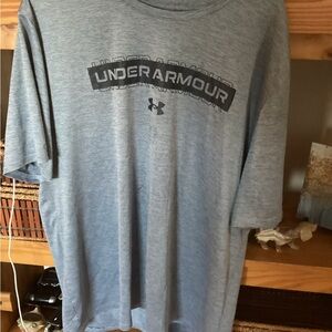 Under Armour Men's Heather blueish Gray Short Sleeve Tee